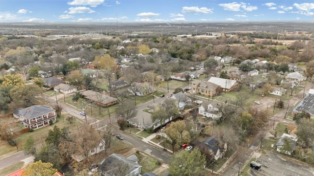 1406 Sycamore Street, Commerce, TX 75428