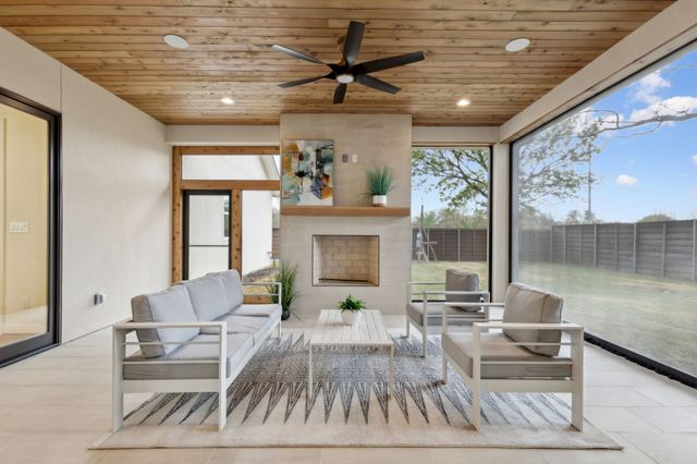 10930 Beauty Lane, Dallas, TX 75229