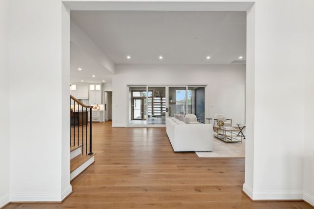 10930 Beauty Lane, Dallas, TX 75229
