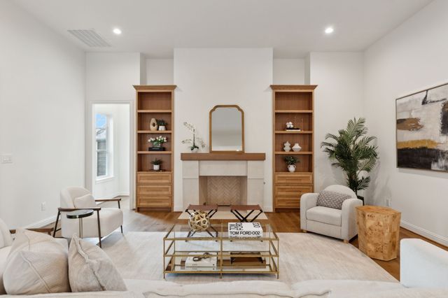 10930 Beauty Lane, Dallas, TX 75229