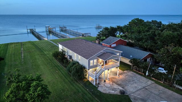 2534 Cliff Drive, San Leon, TX 77539