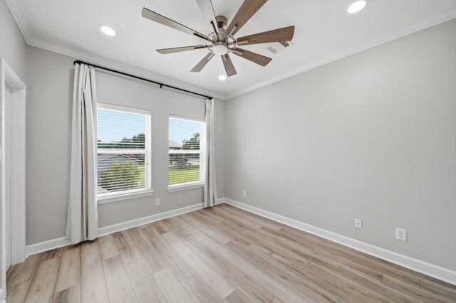 2534 Cliff Drive, San Leon, TX 77539