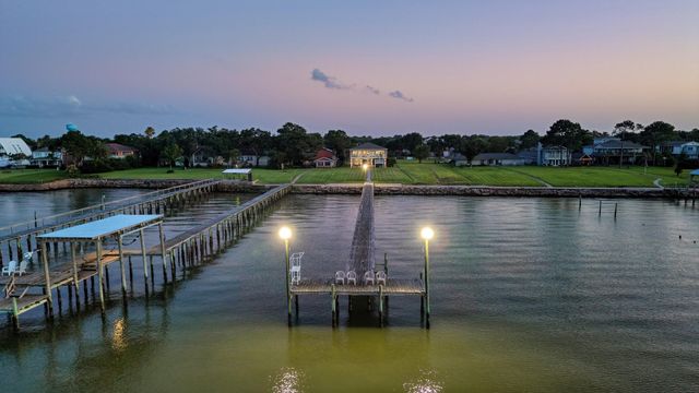 2534 Cliff Drive, San Leon, TX 77539