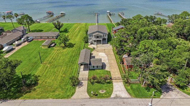 2534 Cliff Drive, San Leon, TX 77539