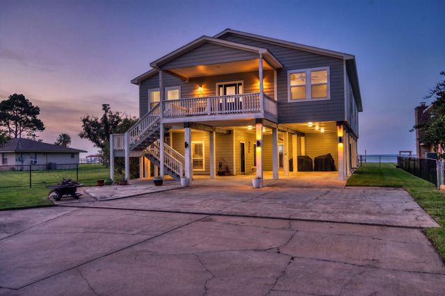 2534 Cliff Drive, San Leon, TX 77539
