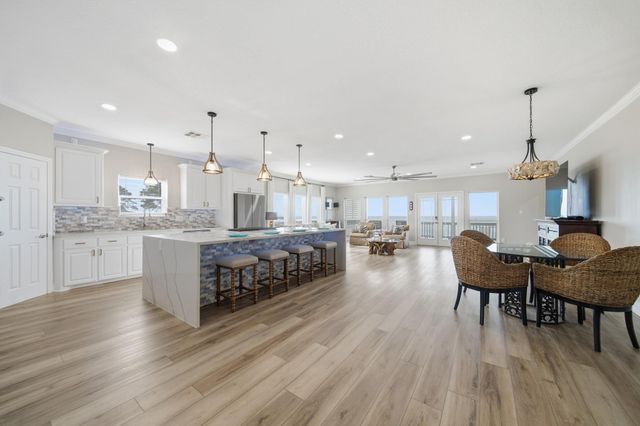 2534 Cliff Drive, San Leon, TX 77539