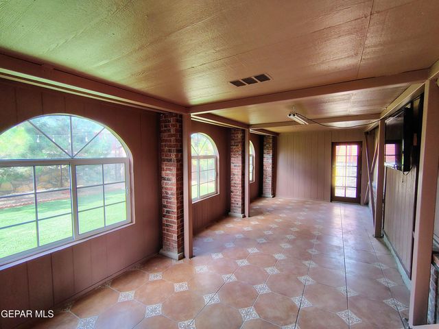 14324 Puentecillas Drive, Horizon City, TX 79928
