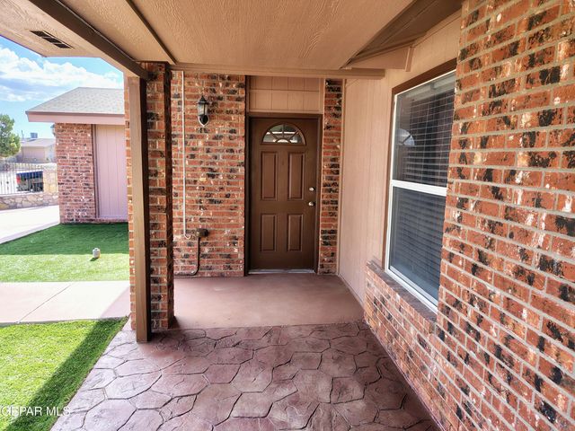 14324 Puentecillas Drive, Horizon City, TX 79928