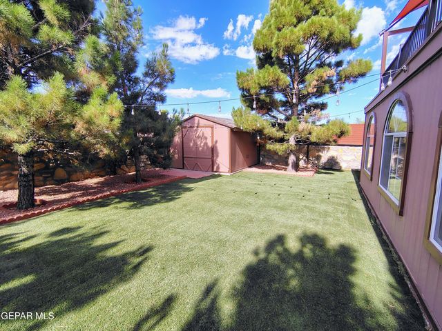 14324 Puentecillas Drive, Horizon City, TX 79928