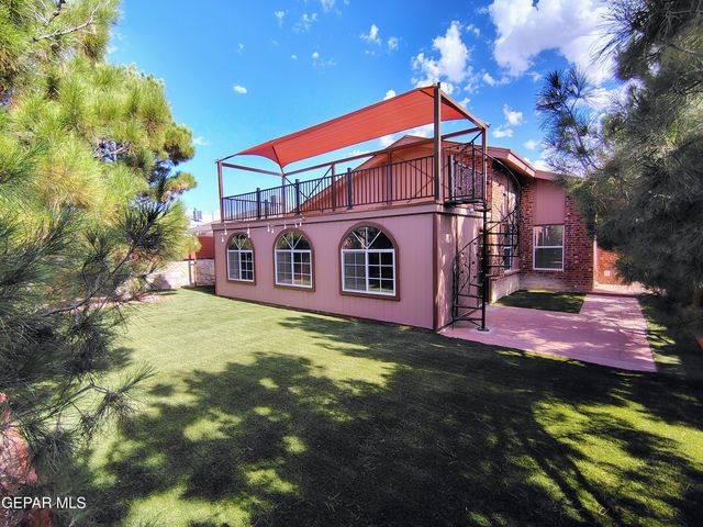 14324 Puentecillas Drive, Horizon City, TX 79928