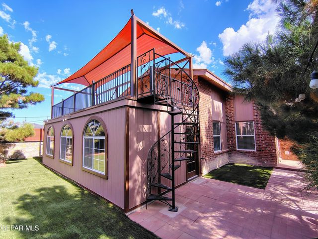 14324 Puentecillas Drive, Horizon City, TX 79928