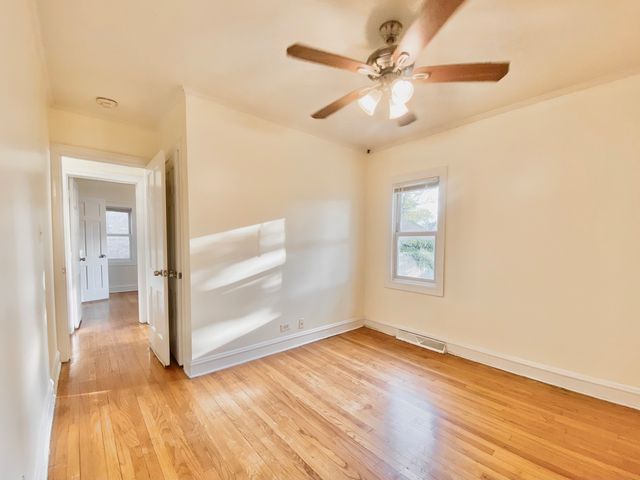 18034 Ridgewood Avenue, Lansing, IL 60438