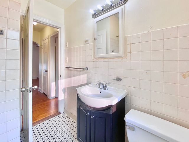 18034 Ridgewood Avenue, Lansing, IL 60438