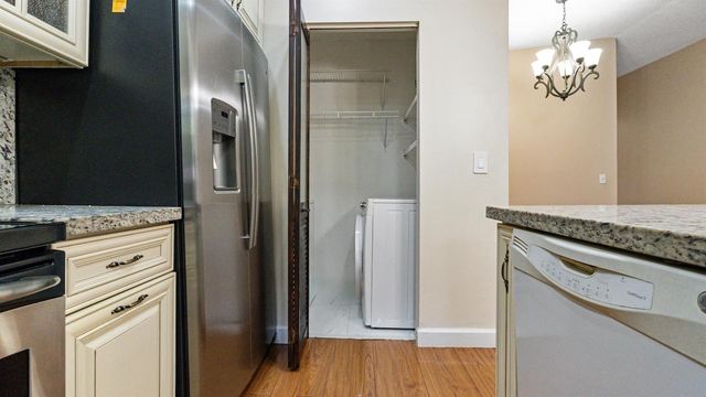 570 Woodgate Circle A, Sunrise, FL 33326
