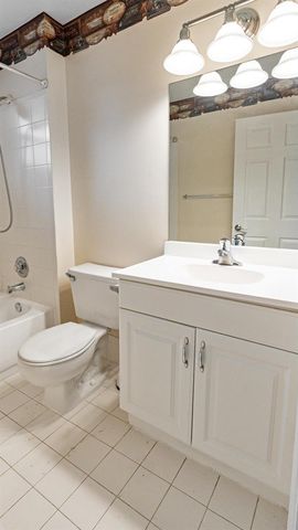 570 Woodgate Circle A, Sunrise, FL 33326