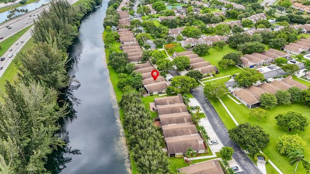 570 Woodgate Circle A, Sunrise, FL 33326