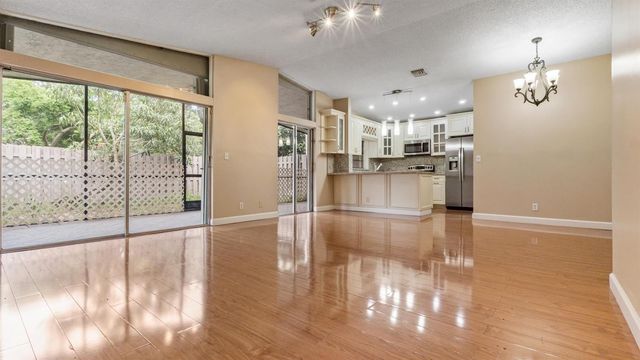 570 Woodgate Circle A, Sunrise, FL 33326