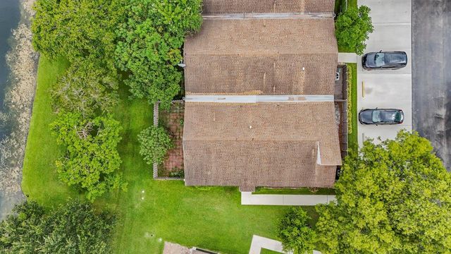 570 Woodgate Circle A, Sunrise, FL 33326