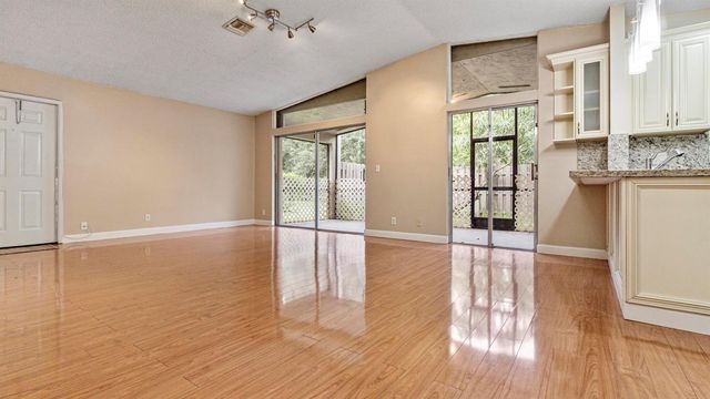 570 Woodgate Circle A, Sunrise, FL 33326