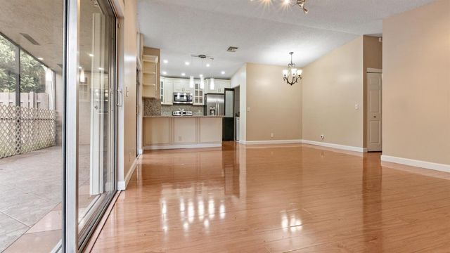 570 Woodgate Circle A, Sunrise, FL 33326