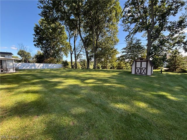 2014 Hillocke Street, Louisville, OH 44641