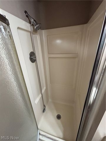 2014 Hillocke Street, Louisville, OH 44641