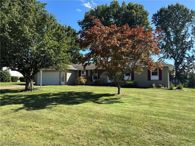 2014 Hillocke Street, Louisville, OH 44641