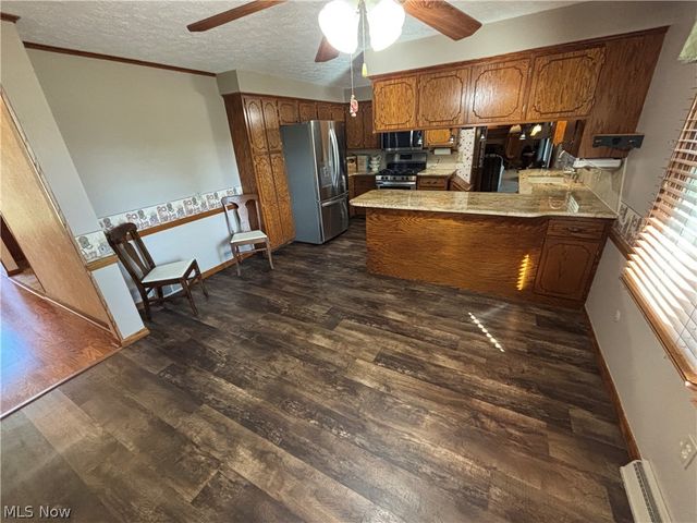 2014 Hillocke Street, Louisville, OH 44641