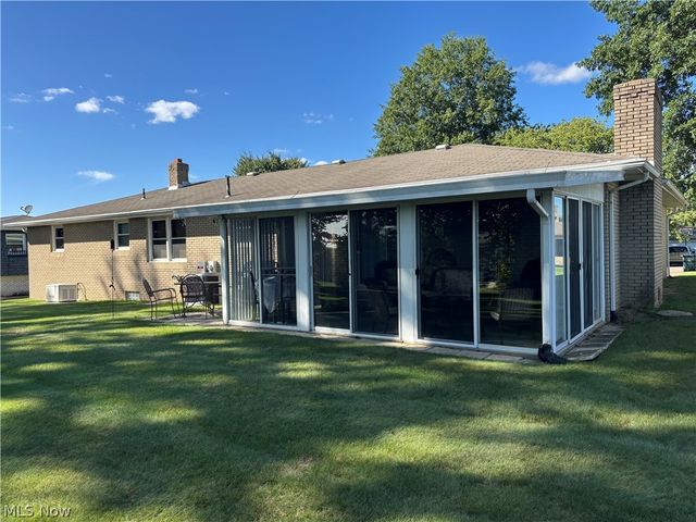 2014 Hillocke Street, Louisville, OH 44641