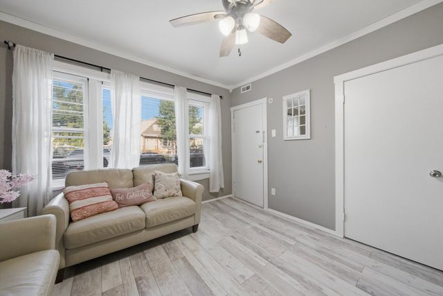 1324 S 48th Court, Cicero, IL 60804