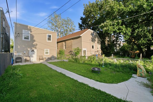 1324 S 48th Court, Cicero, IL 60804