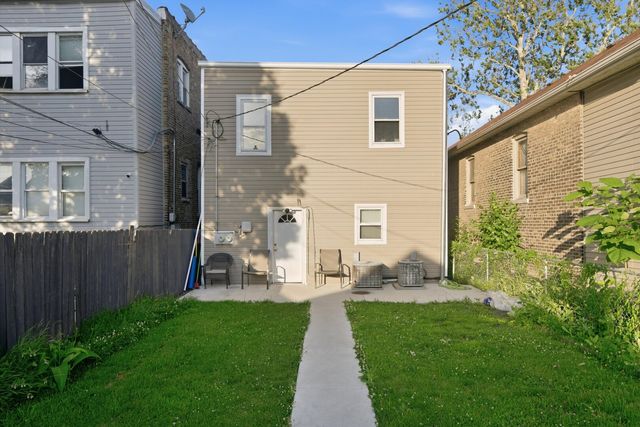 1324 S 48th Court, Cicero, IL 60804