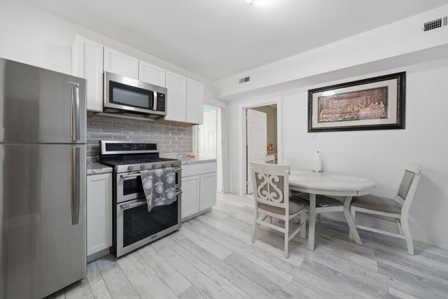 1324 S 48th Court, Cicero, IL 60804