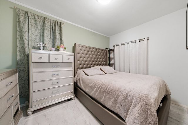 1324 S 48th Court, Cicero, IL 60804