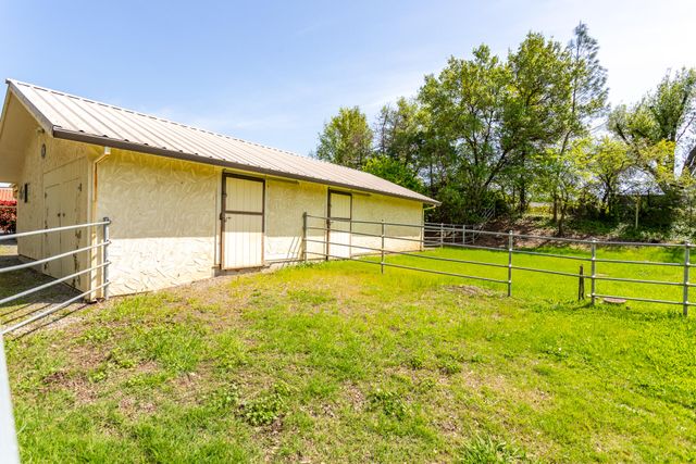 22425 Brent Road, Red Bluff, CA 96080