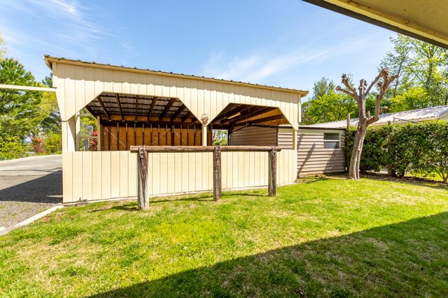 22425 Brent Road, Red Bluff, CA 96080