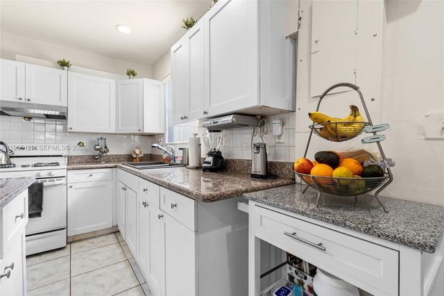 11845 SW 203rd Ter, Miami, FL 33177