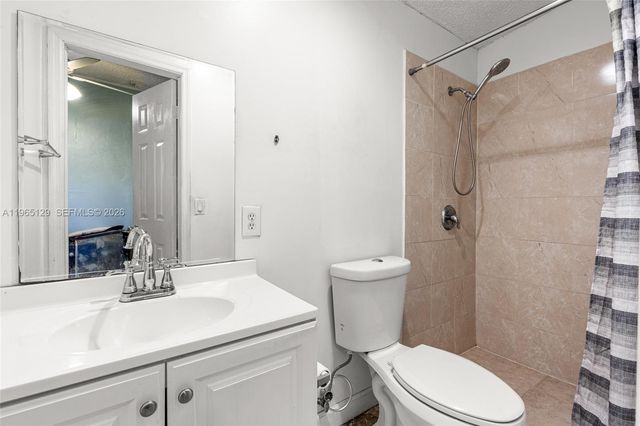 11845 SW 203rd Ter, Miami, FL 33177