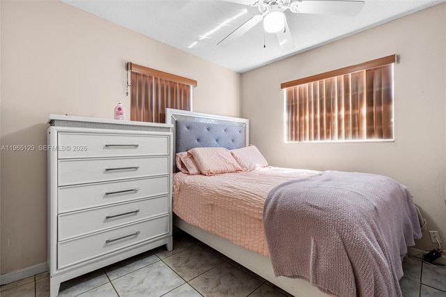 11845 SW 203rd Ter, Miami, FL 33177