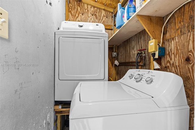 11845 SW 203rd Ter, Miami, FL 33177