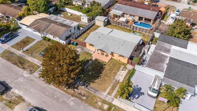 11845 SW 203rd Ter, Miami, FL 33177