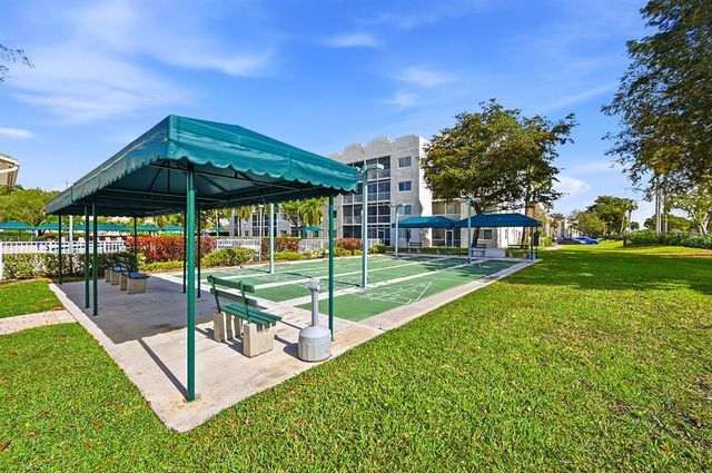 7647 Southampton Terrace 308, Tamarac, FL 33321