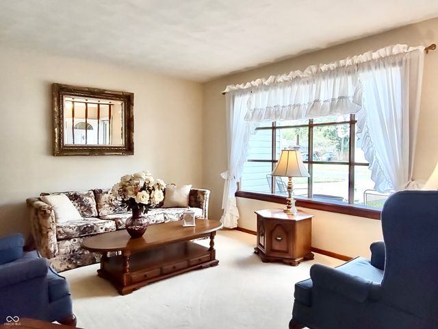 135 Bradford Place, New Whiteland, IN 46184