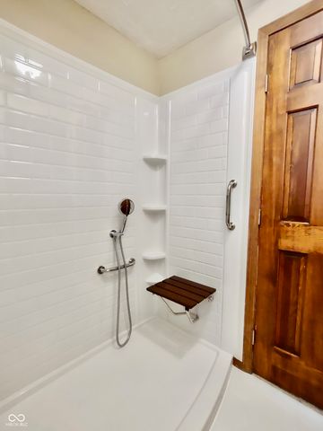 135 Bradford Place, New Whiteland, IN 46184