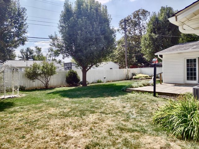 135 Bradford Place, New Whiteland, IN 46184