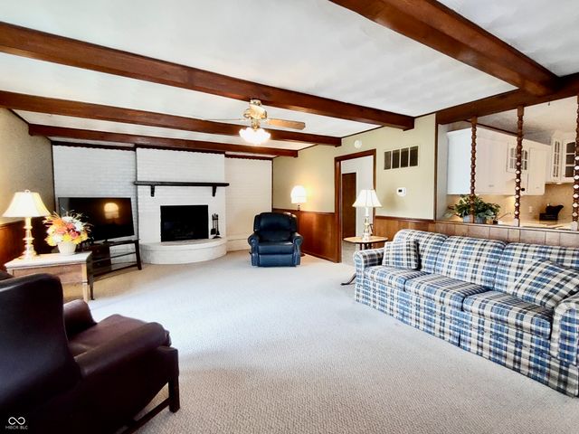 135 Bradford Place, New Whiteland, IN 46184