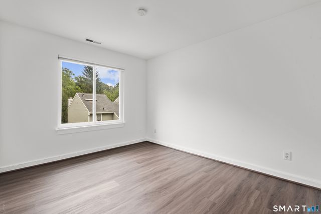 13 Glen Ridge 13, Wilton, CT 06897