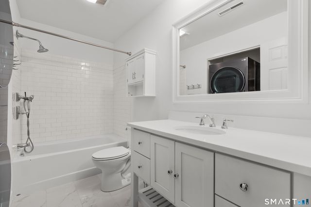 13 Glen Ridge 13, Wilton, CT 06897