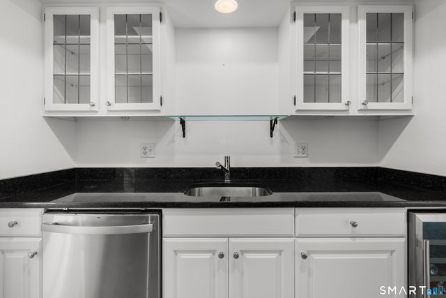 13 Glen Ridge 13, Wilton, CT 06897