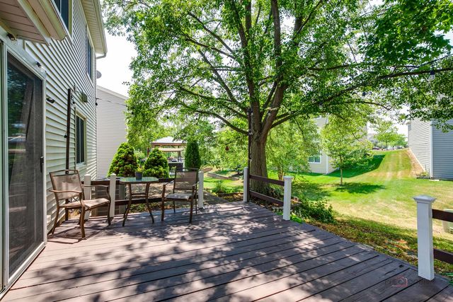 5190 Chambers Drive, Hoffman Estates, IL 60010